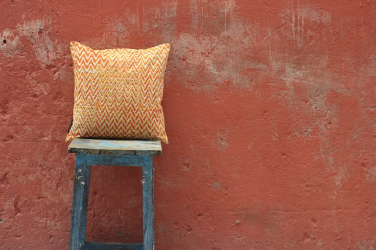 Top Five Reasons to Choose Travel Cushions for Your Journeys