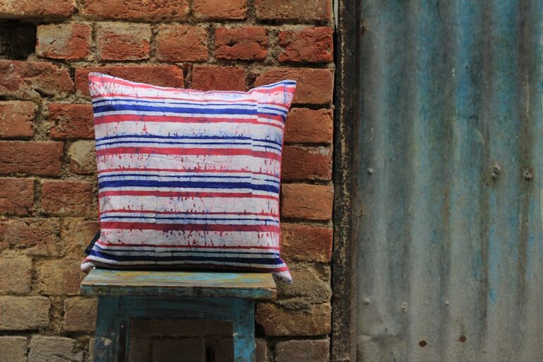 Experience Unmatched Support During Long Trips with Our Travel Cushions